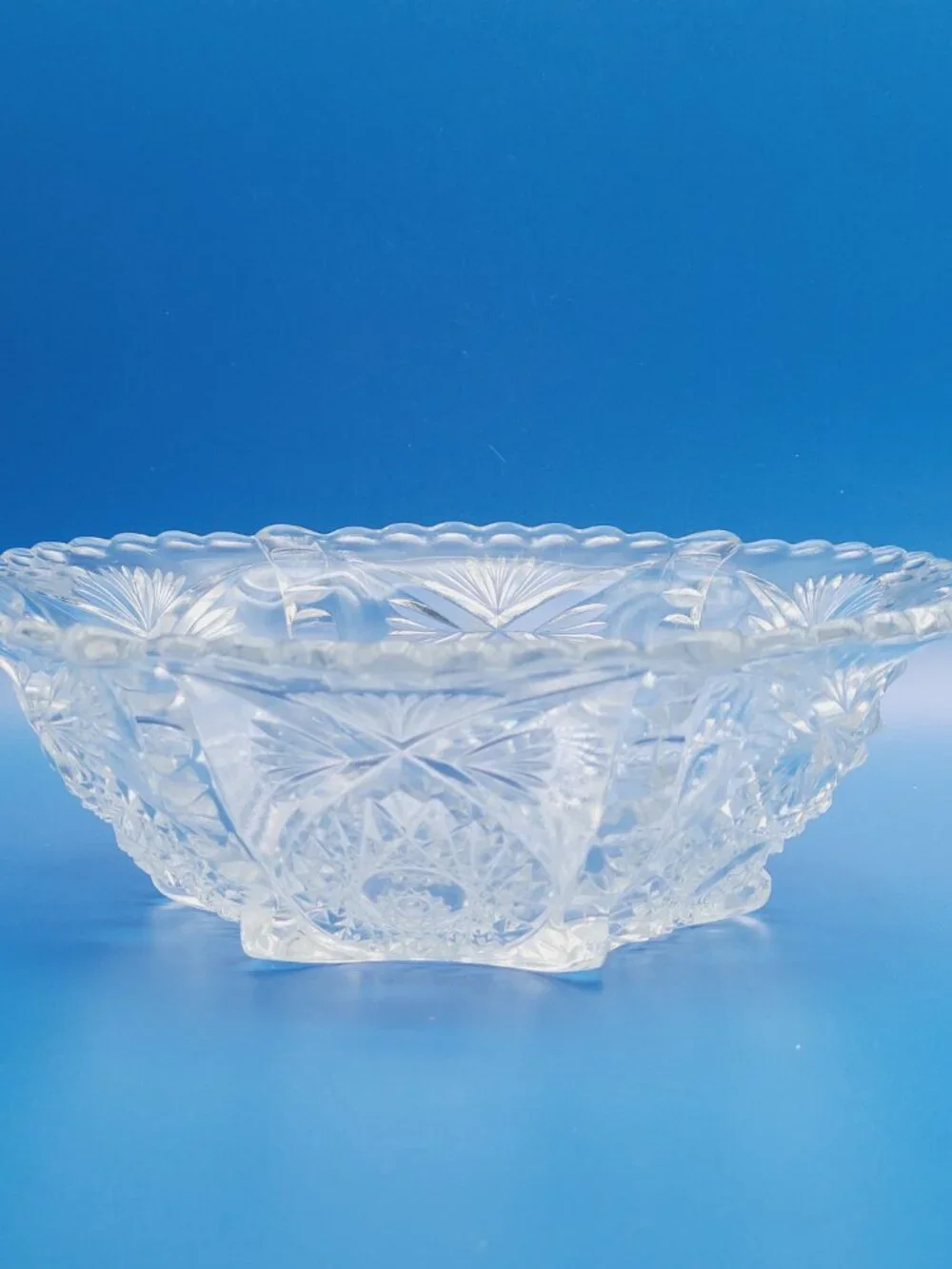 Antique EAPG Glass Footed Bowl Buttressed Sunburst Tarentum Pattrn 8.5